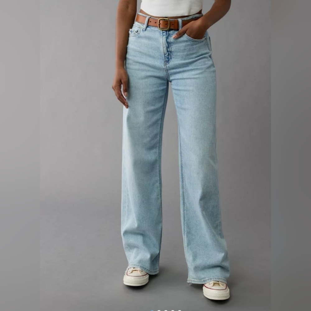 AE Dreamy Drape Stretch Super High-Waisted Baggy Wide-Leg Jean - Size 8